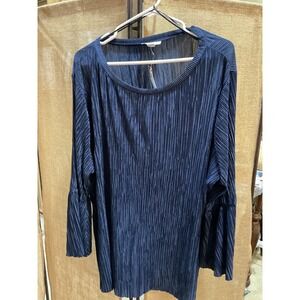 Jlyn Smith Collection Women's Blue Pleated Bell Sleeve Top 2X‎